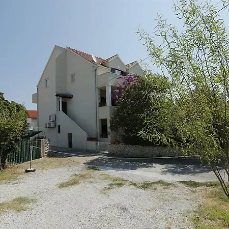 Apartman Ante Supetar